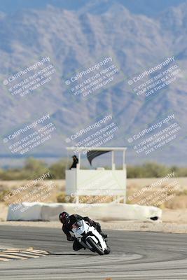 media/Nov-16-2025-Race Pace (Sun) [[8c5fa54630]]/Non Verified Riders (1st 20 Minutes)/4-Turn 16 (1116am)/